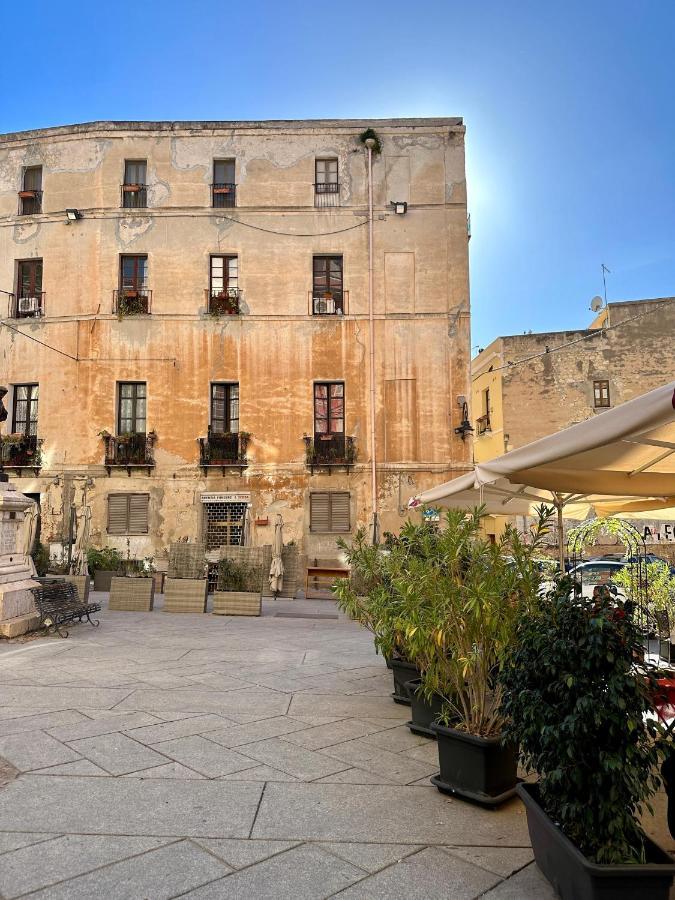 Piazza Carlo Alberto 호텔 칼리아리 외부 사진